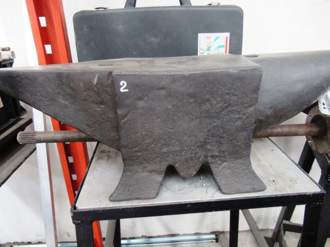 INCUDINE CAST IRON ANVIL